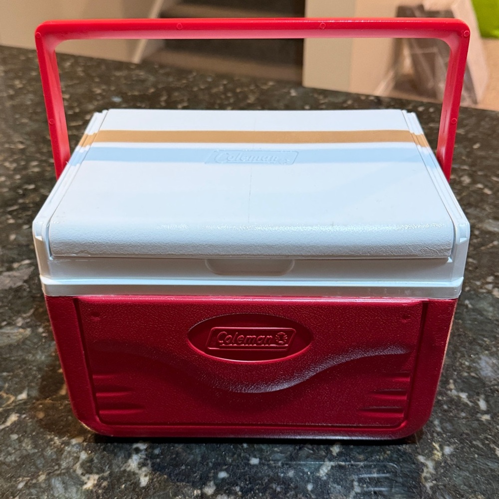 COLEMAN SMALL COOLER